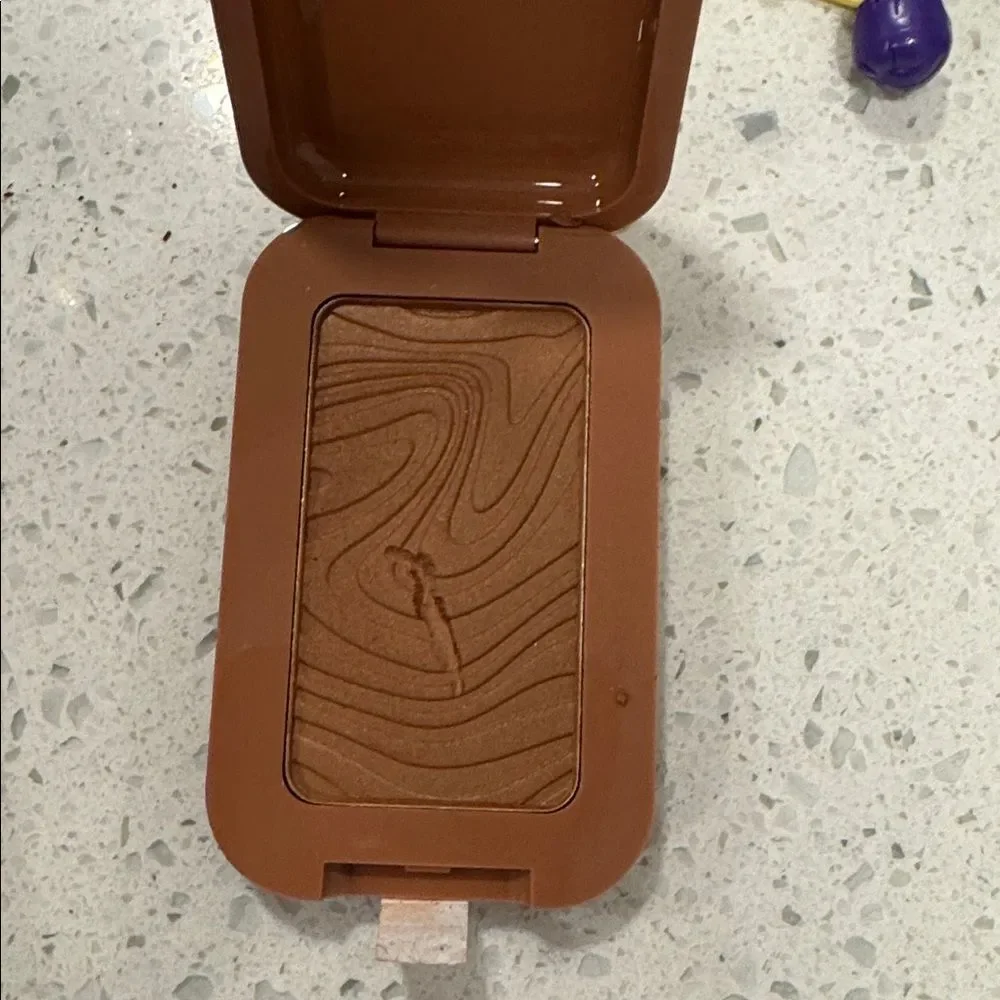 NYX Professional Makeup Buttermelt Bronzer in Rich Brown